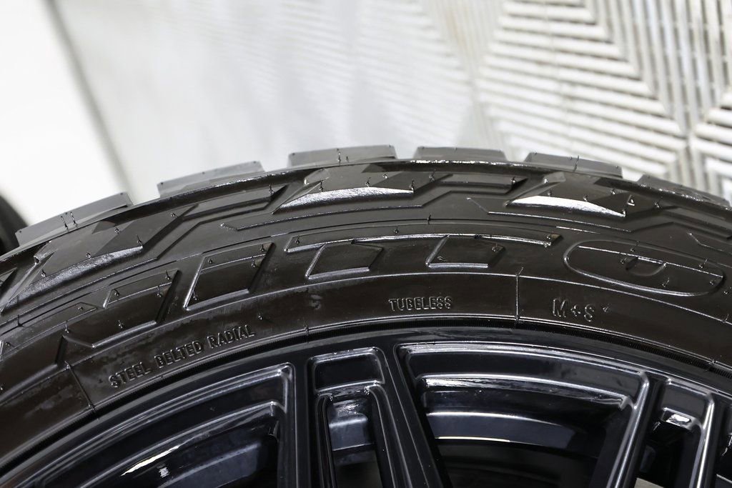 Used 2025 Cadillac Escalade V w/ LPO, Floor Liner Package image 51