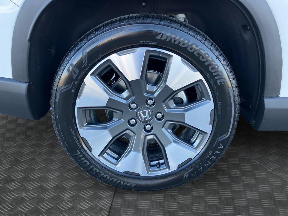 New 2026 Honda Pilot Touring image 23