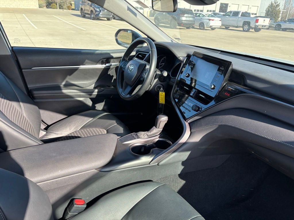 Used 2024 Toyota Camry SE image 15