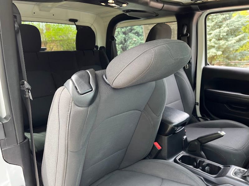 Used 2019 Jeep Wrangler Sport image 34