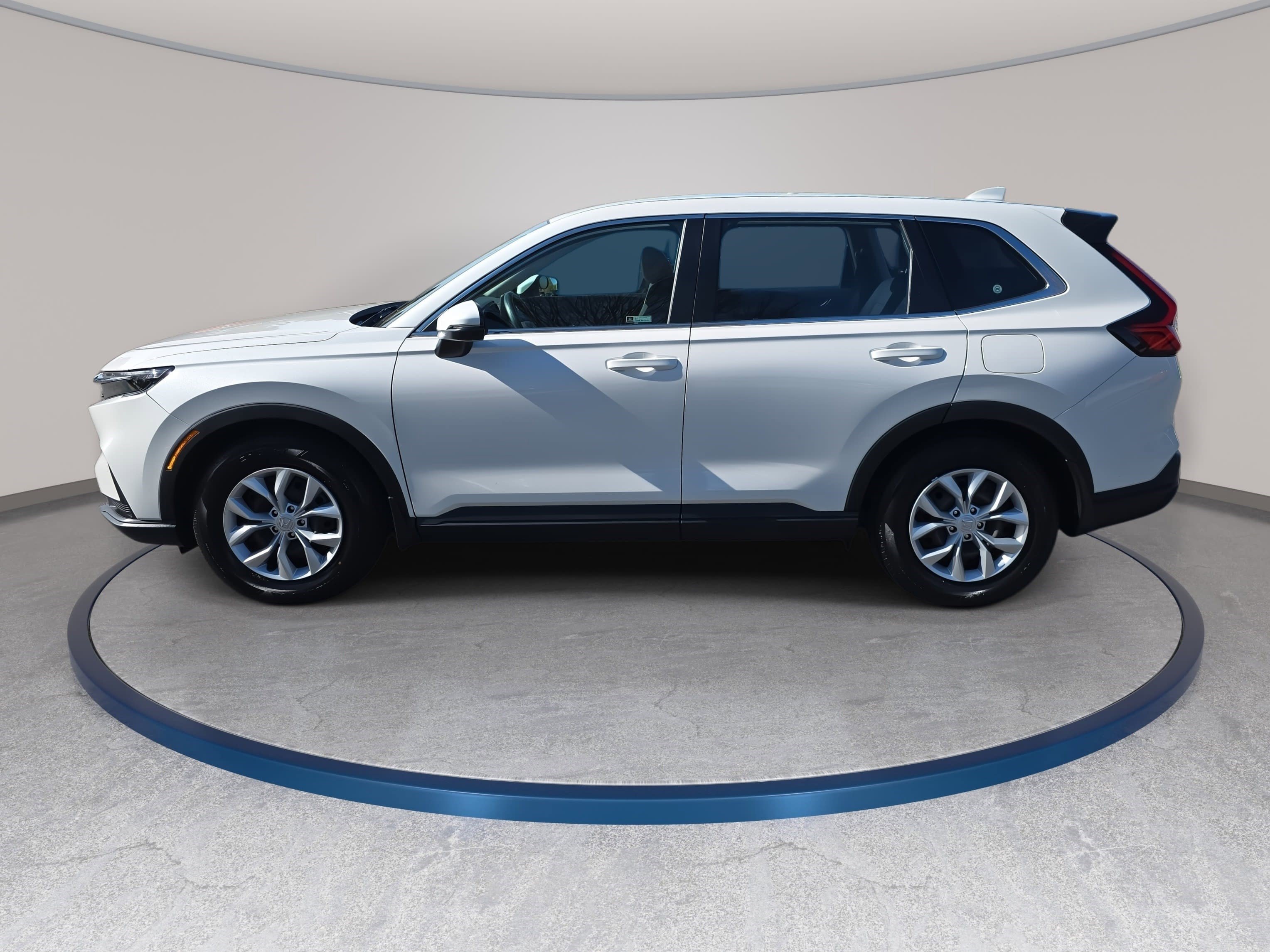 Used 2023 Honda CR-V LX image 8