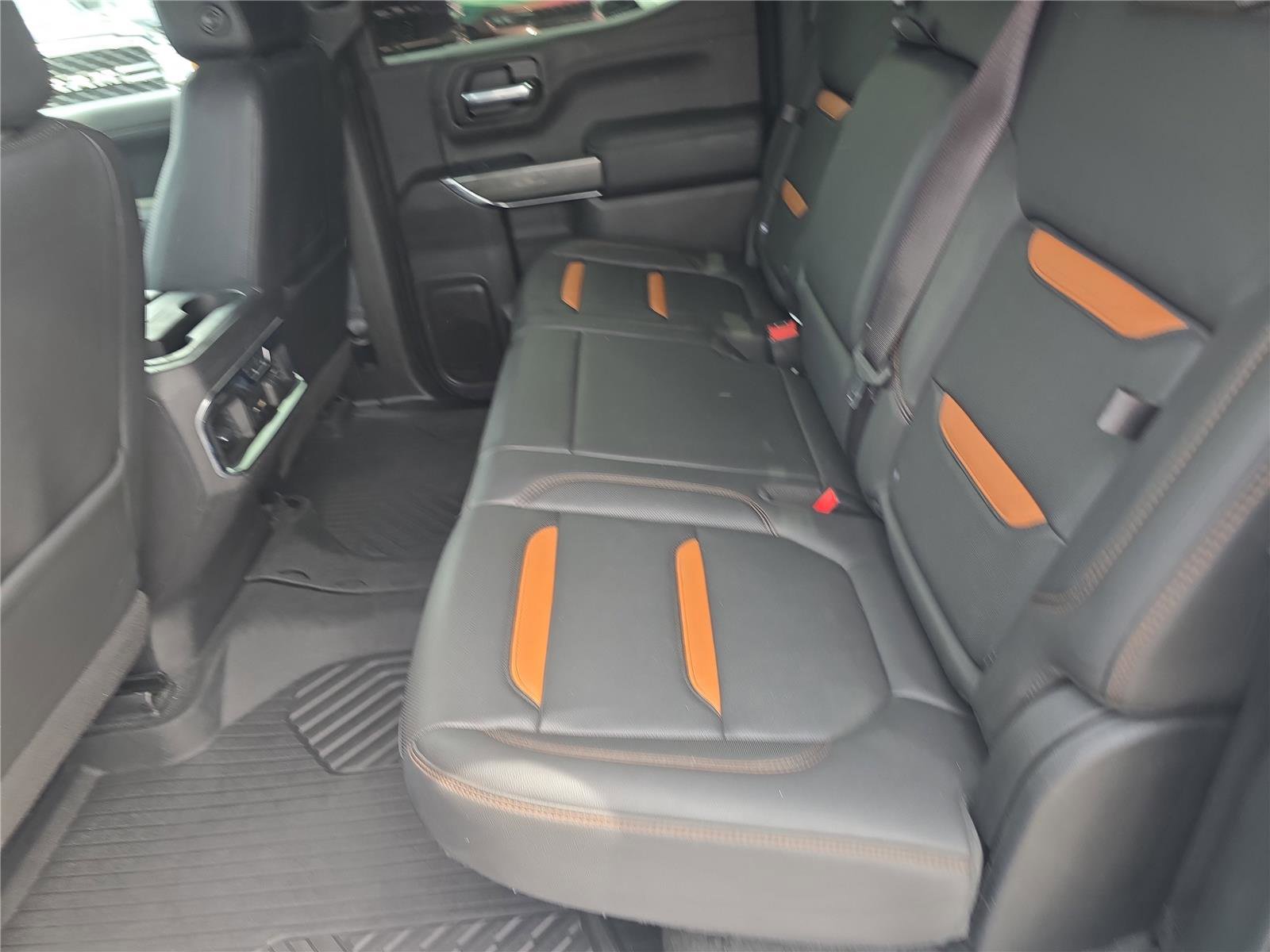 Used 2020 GMC Sierra 1500 AT4 w/ AT4 Premium Package AWD/4WD image 15