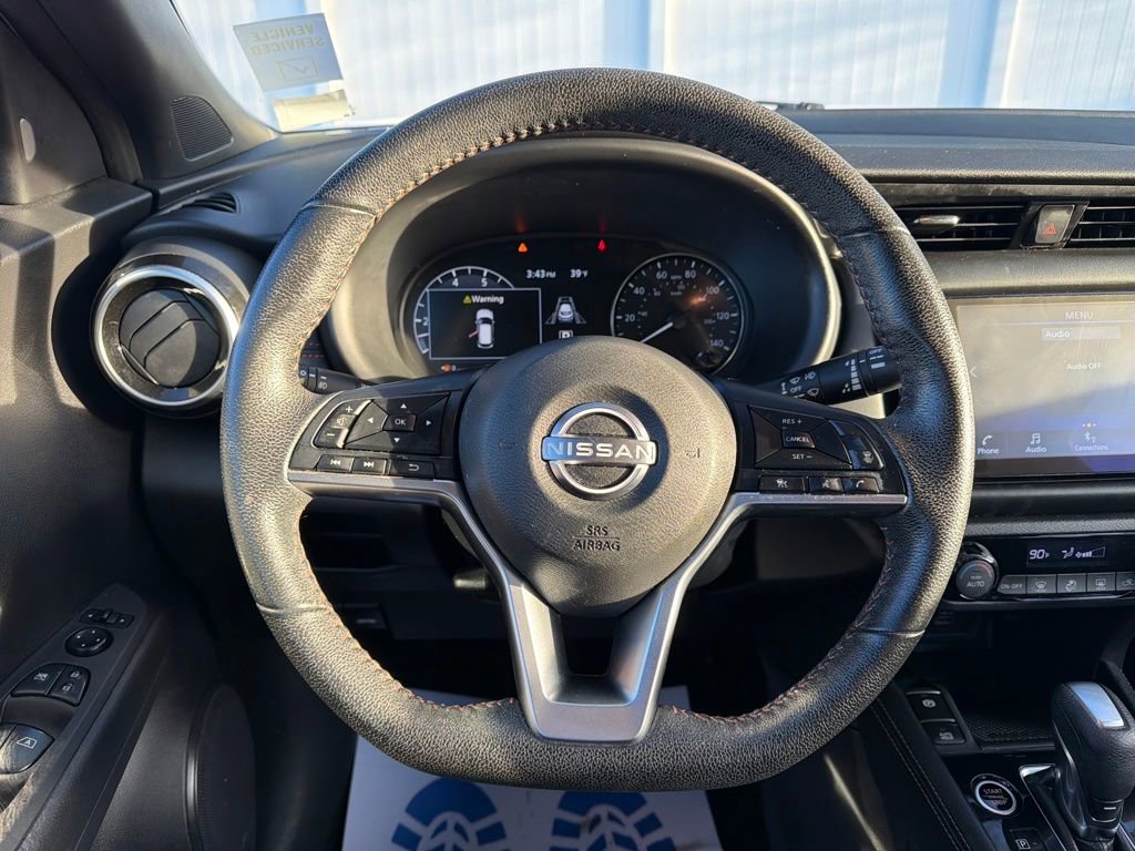 Used 2023 Nissan Kicks SR image 17