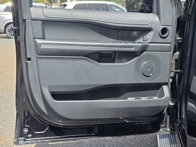 Used 2023 Ford Expedition XLT AWD/4WD image 17
