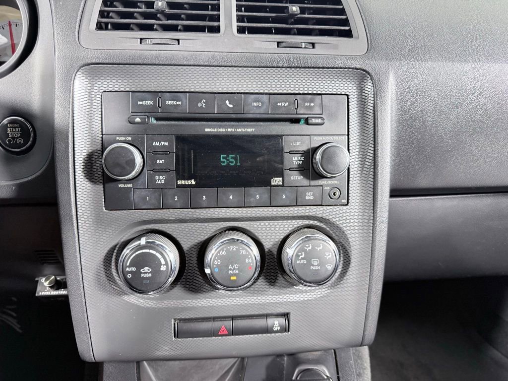 Used 2014 Dodge Challenger R/T image 17