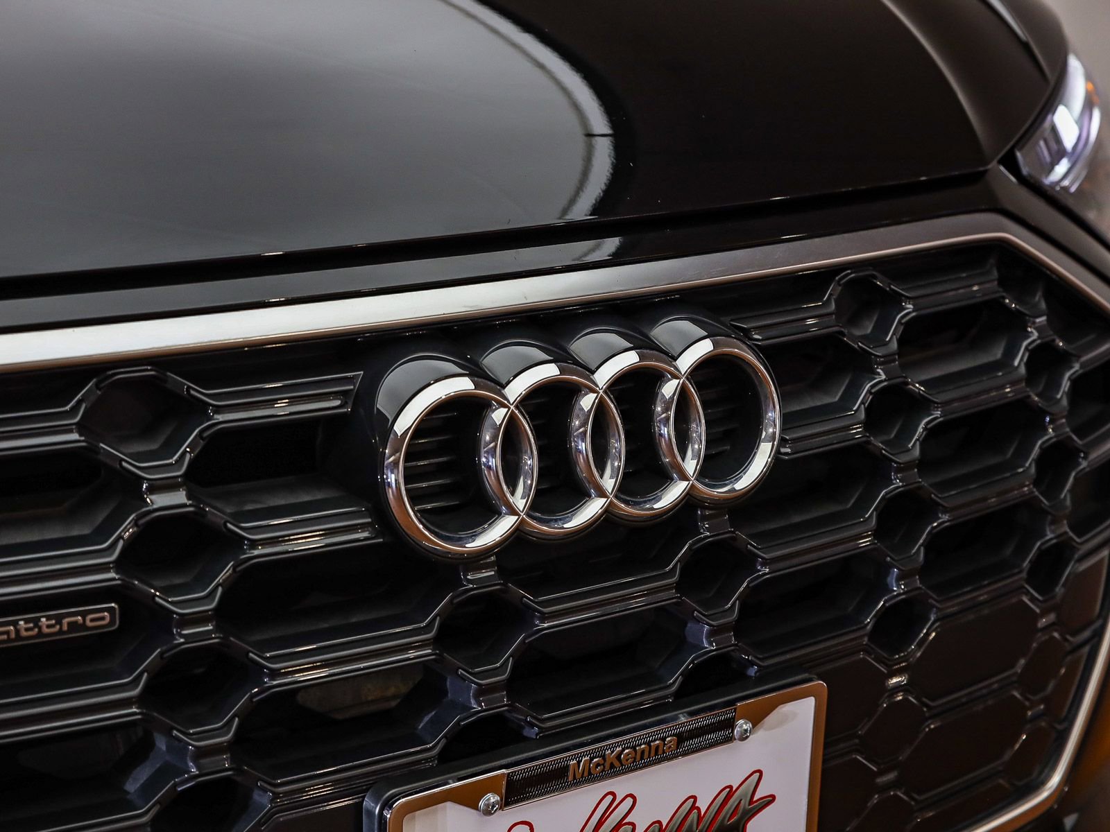 Used 2023 Audi Q5 2.0T Premium w/ Convenience Package AWD/4WD image 9