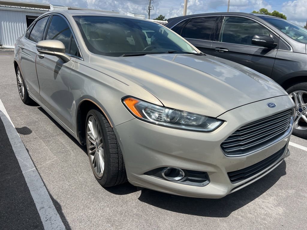 Used 2015 Ford Fusion SE w/ Equipment Group 202A FWD image 1
