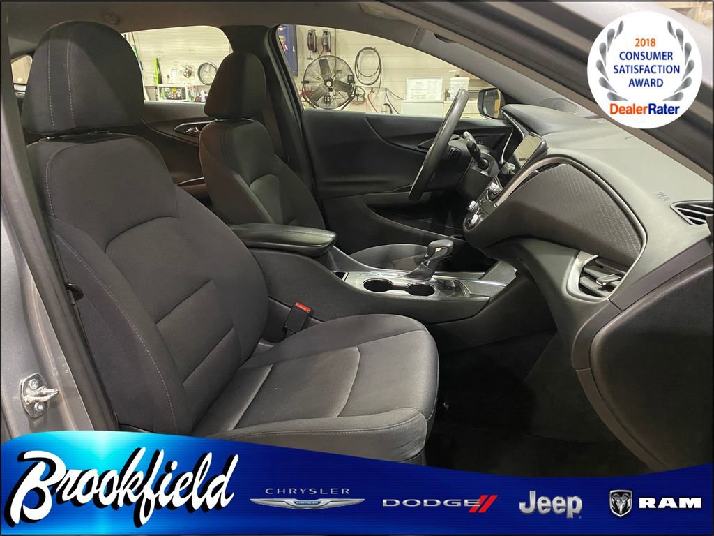 Used 2024 Chevrolet Malibu LT image 19