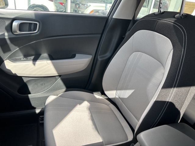New 2026 Hyundai Venue SEL FWD image 29