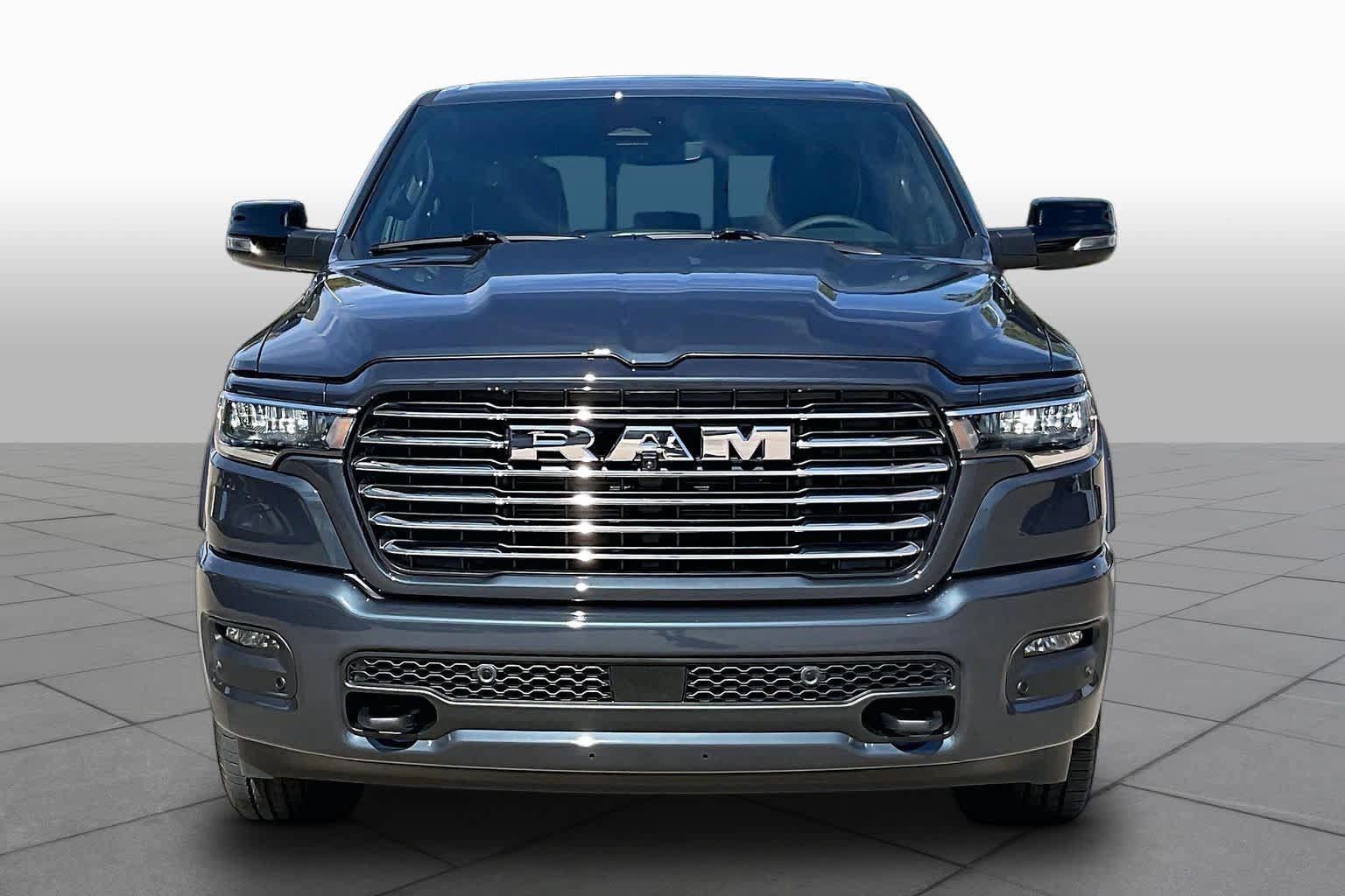 New 2027 RAM 1500 Laramie AWD/4WD image 3