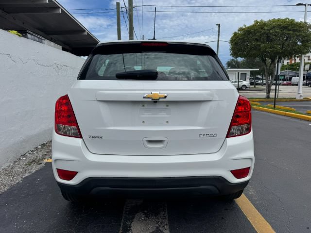 Used 2017 Chevrolet Trax LS w/ LPO, Cargo Package FWD image 21