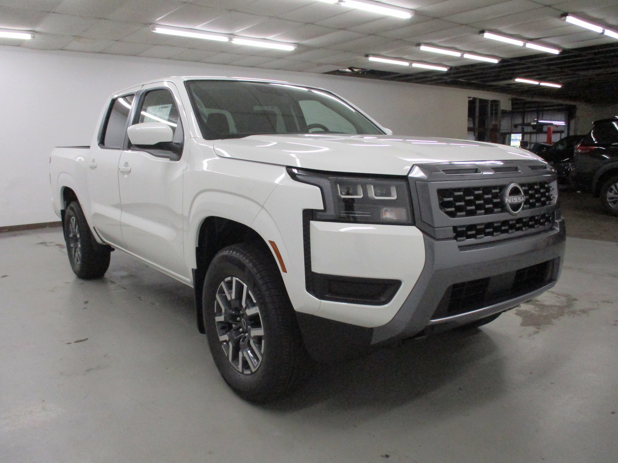 New 2026 Nissan Frontier SV image 8