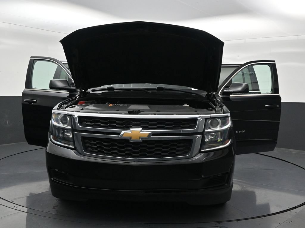 Used 2018 Chevrolet Suburban LT RWD image 37