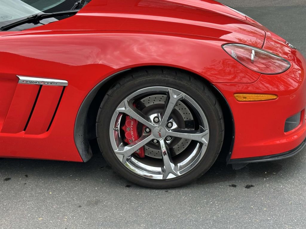 Used 2012 Chevrolet Corvette Grand Sport w/ 2LT Preferred Equipment Group RWD image 9