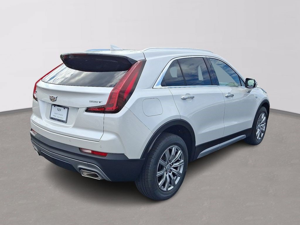 Certified 2023 Cadillac XT4 Premium Luxury w/ Cold Weather Package FWD image 7