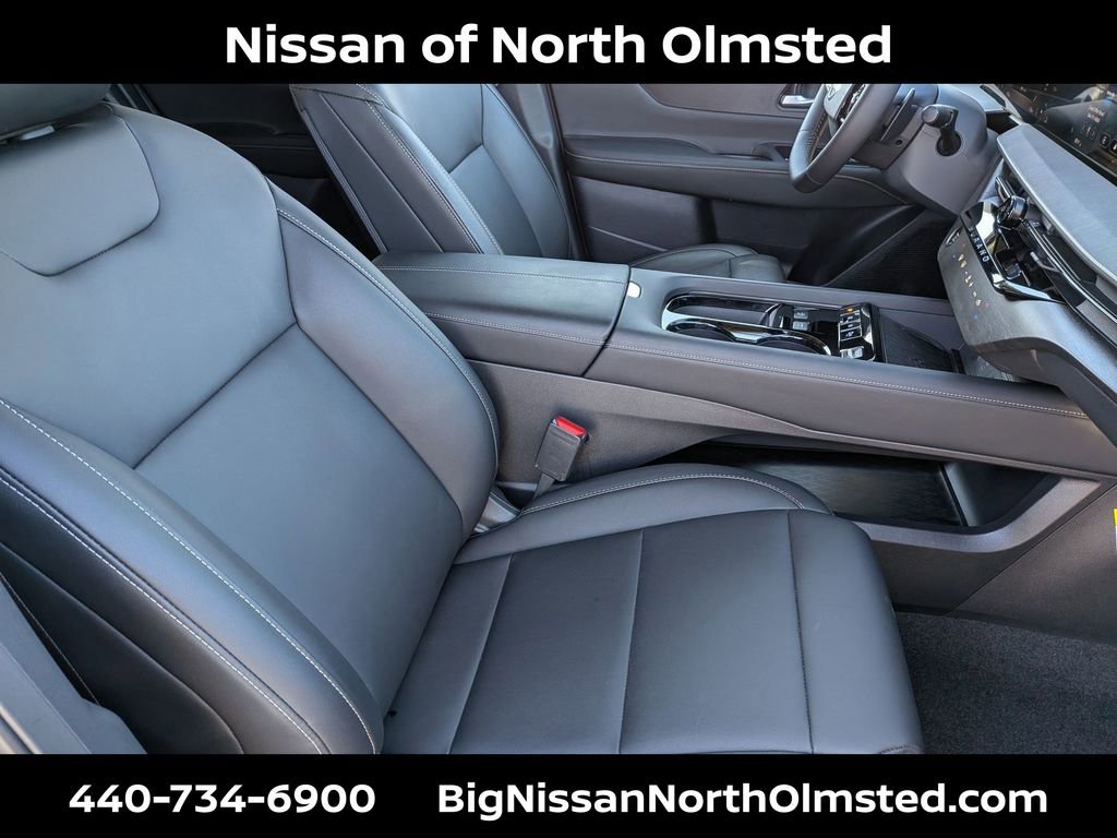 Certified 2025 Nissan Murano SV image 23