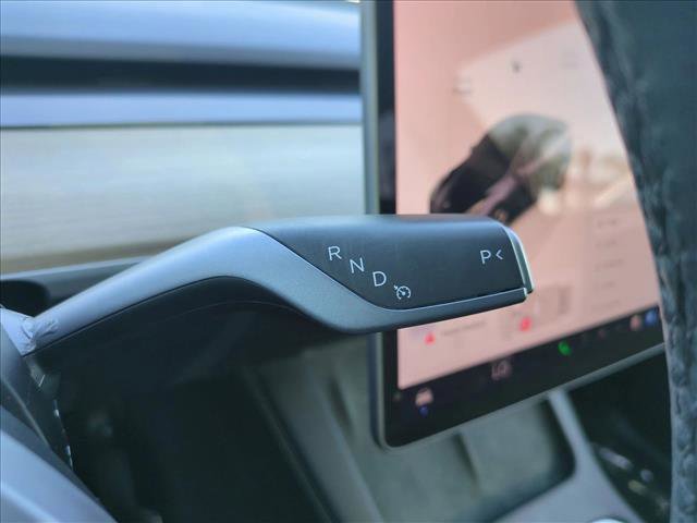 Used 2023 Tesla Model Y AWD image 12