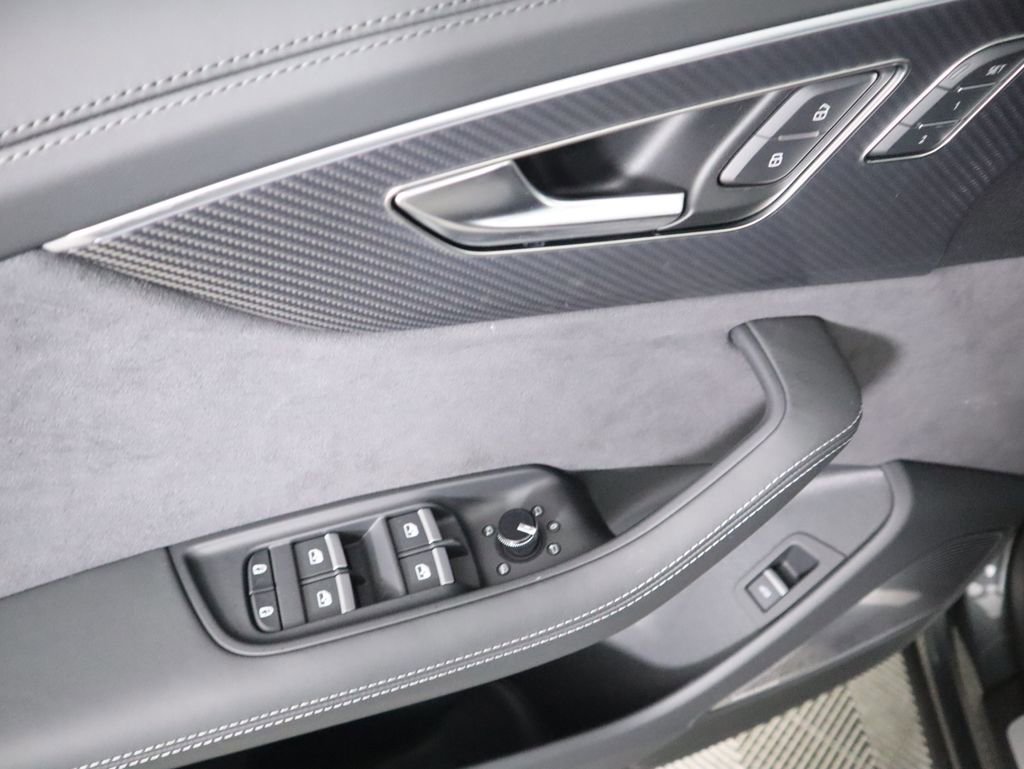 New 2026 Audi RS Q8 performance image 25