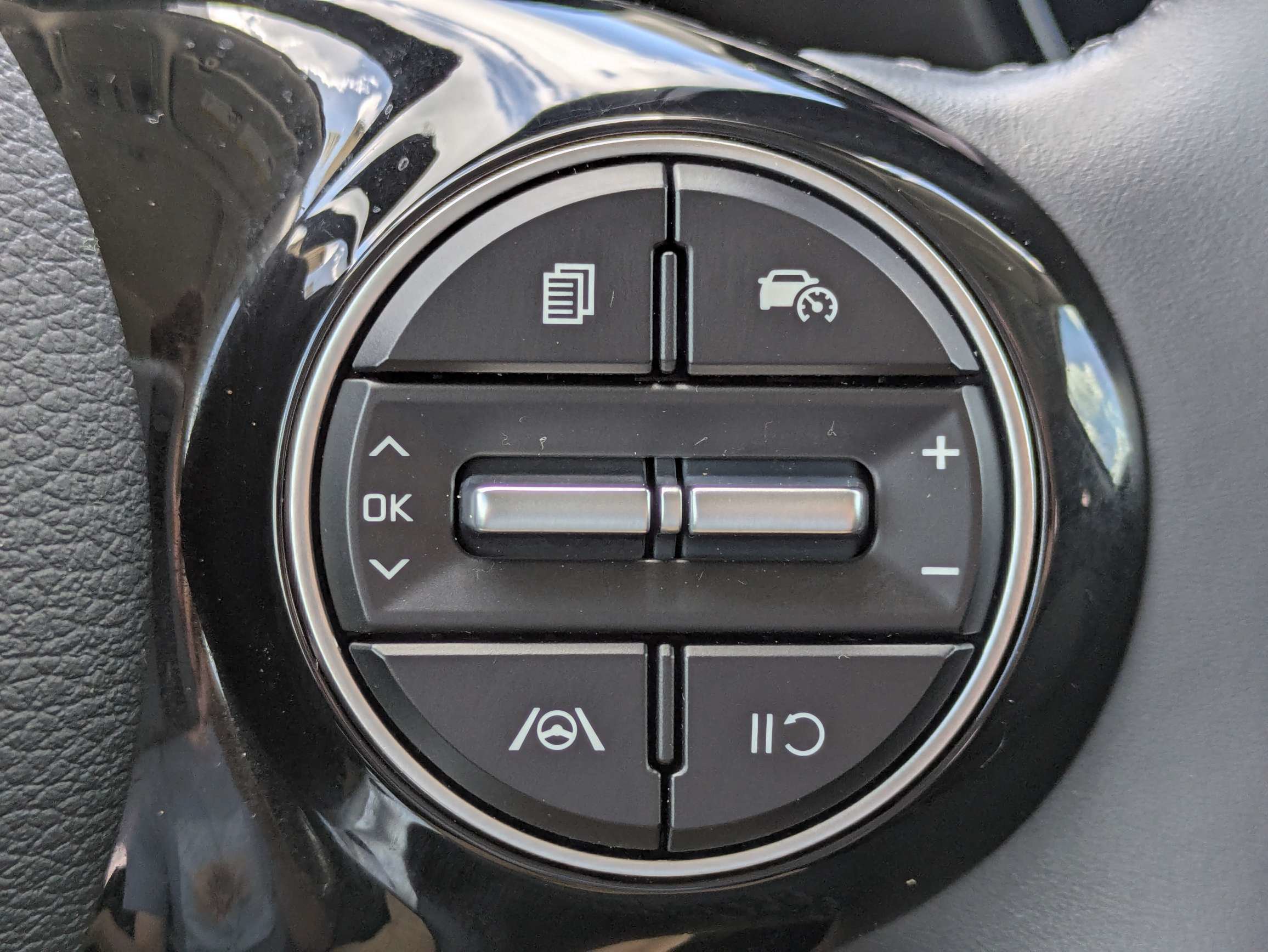 Certified 2023 Kia Soul EX FWD image 31