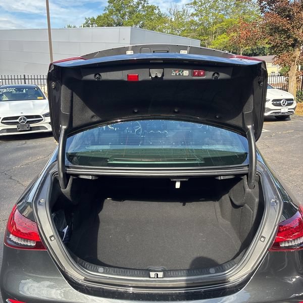 Used 2023 Mercedes-Benz E 450 4MATIC Sedan image 10