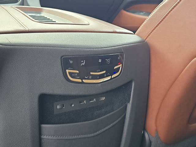 Used 2019 Cadillac Escalade Premium Luxury AWD/4WD image 30