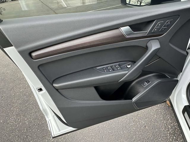 Used 2023 Audi Q5 2.0T Premium w/ Convenience Package image 20