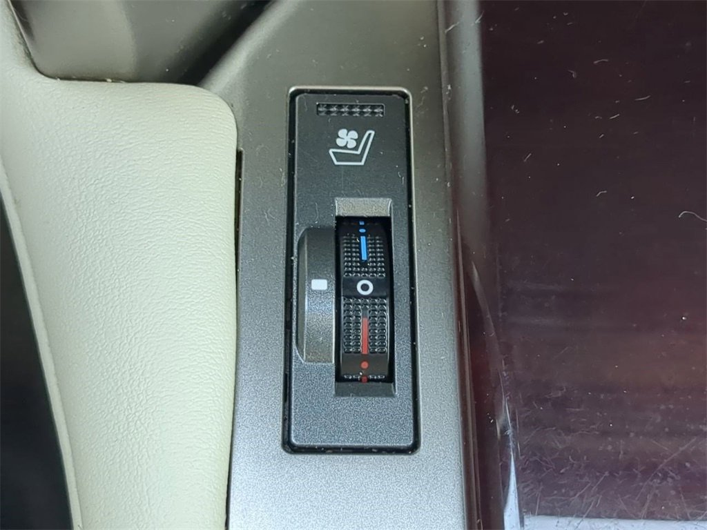 Used 2018 Lexus GX 460 Premium image 25