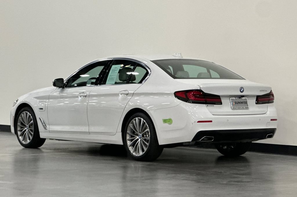 Used 2023 BMW 530e w/ Premium Package RWD image 6