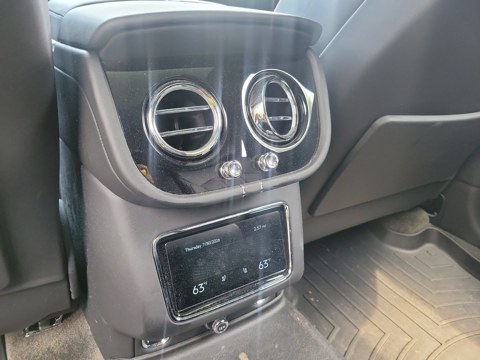 Certified 2023 Bentley Bentayga AWD/4WD image 25