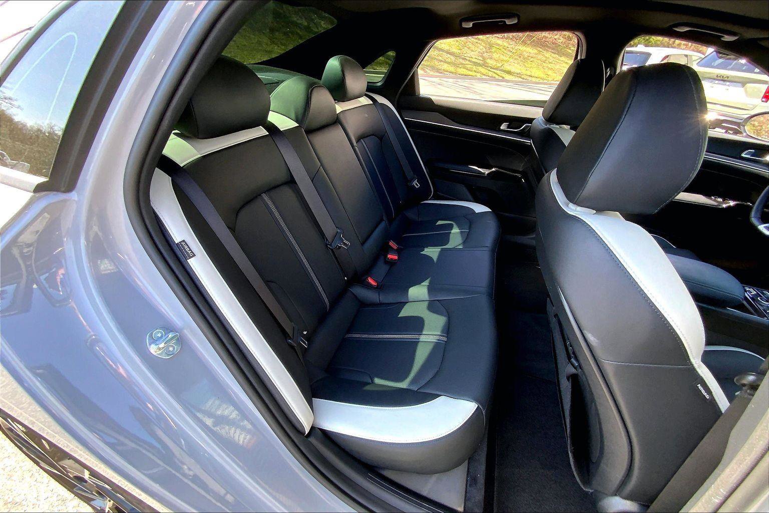 Used 2025 Kia K5 GT-Line w/ GT-Line Premium Package image 25