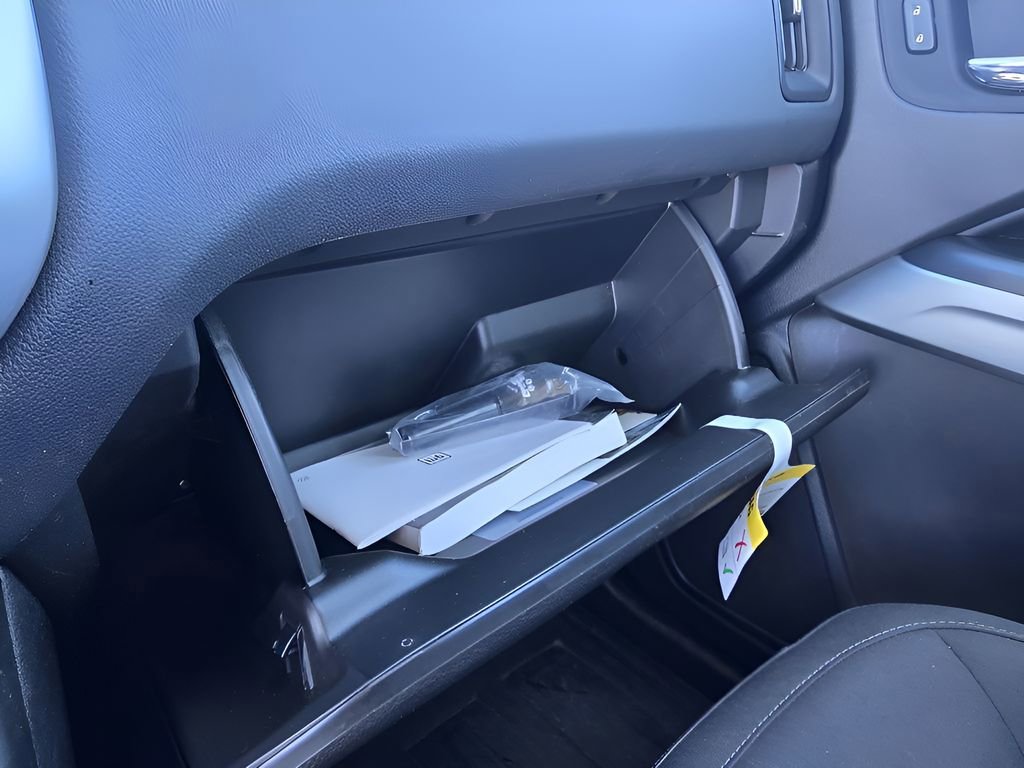 Used 2022 Chevrolet Colorado LT w/ Fleet Safety Package image 25