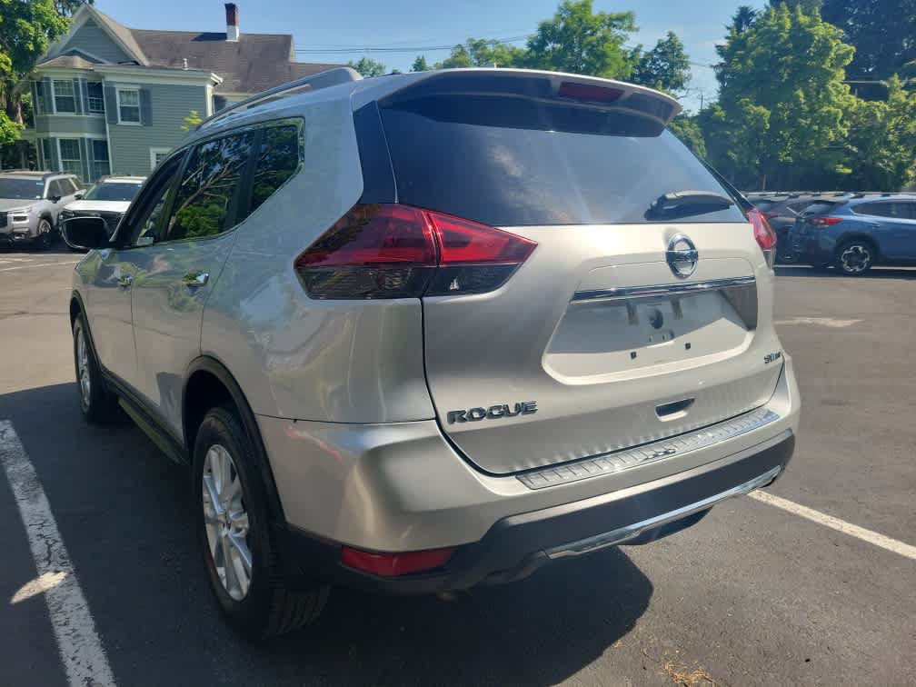 Used 2018 Nissan Rogue SV AWD/4WD image 6