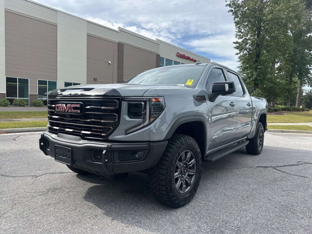 Used 2025 GMC Sierra 1500 AT4X image 2