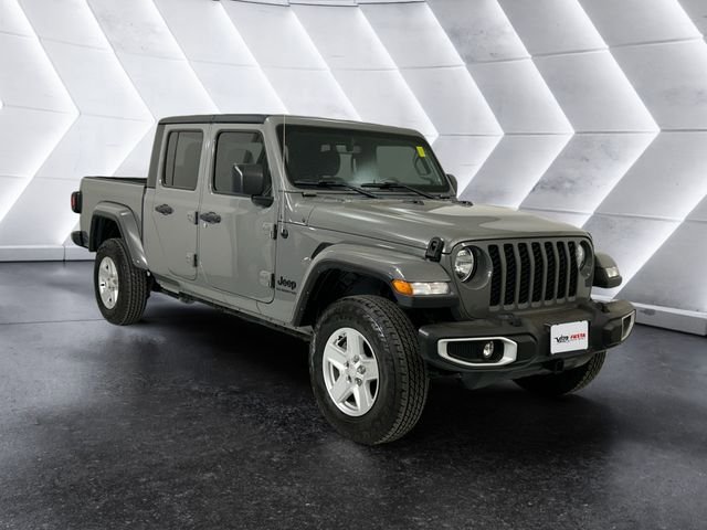Used 2022 Jeep Gladiator Sport AWD/4WD image 1