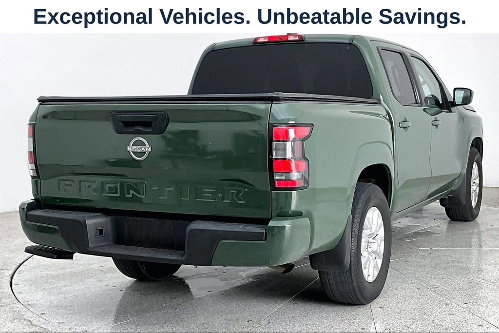 Used 2022 Nissan Frontier SV RWD image 2
