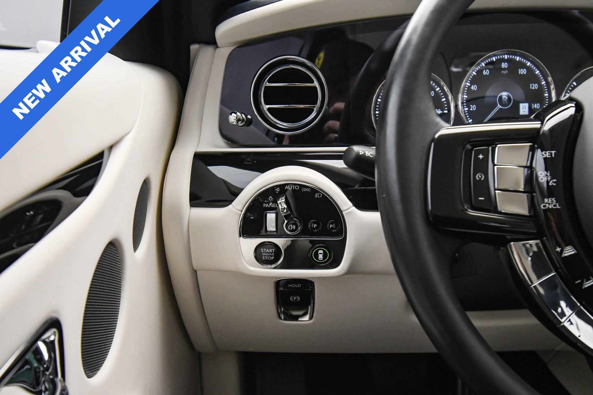 Used 2023 Rolls-Royce Ghost image 38