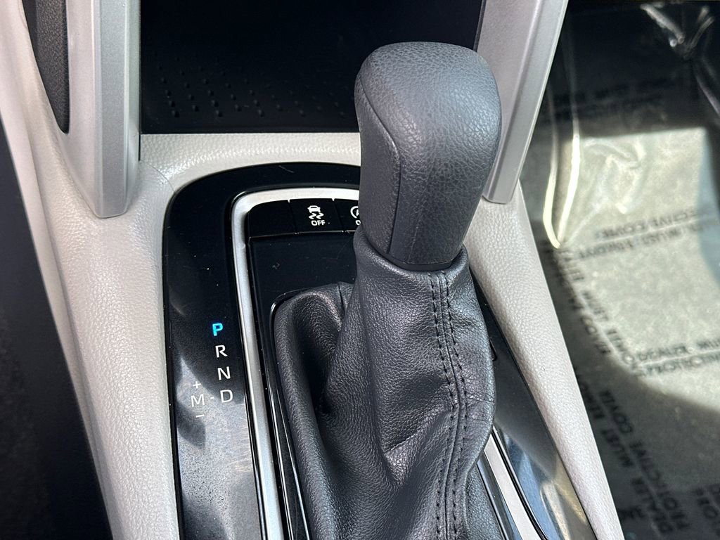 Used 2024 Toyota Corolla Cross L image 27