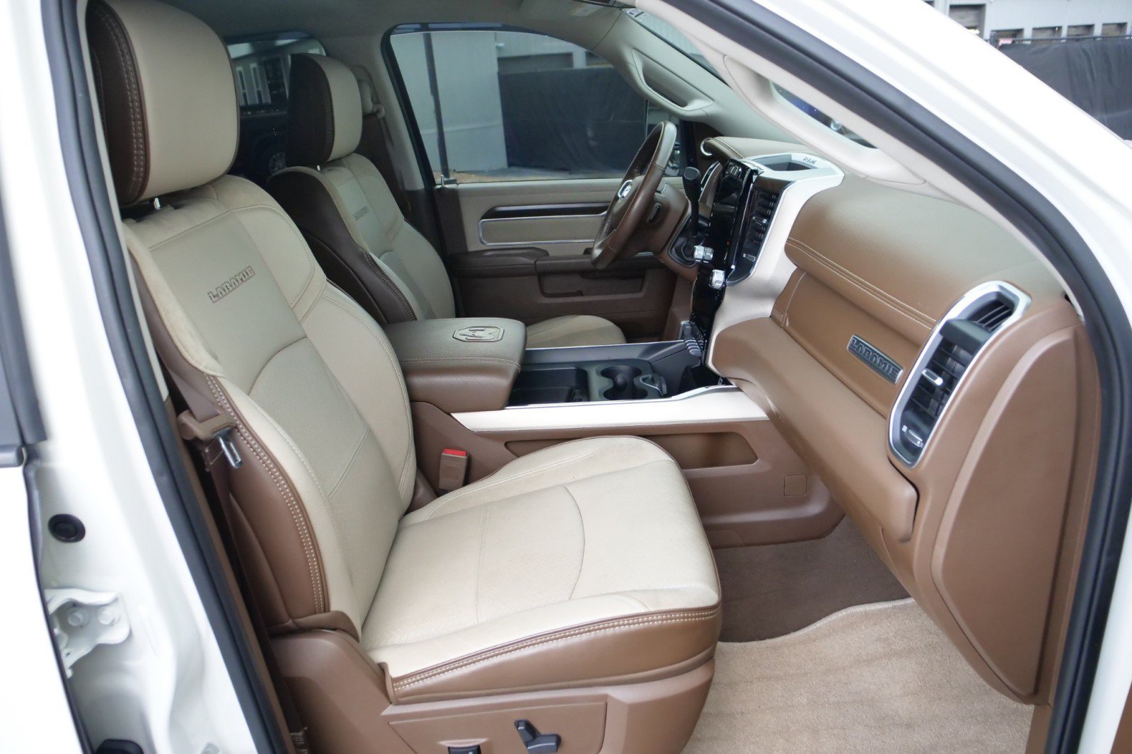 Used 2023 RAM 2500 Laramie AWD/4WD image 45