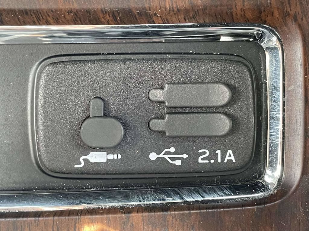 Used 2022 Subaru Ascent Touring AWD/4WD image 23