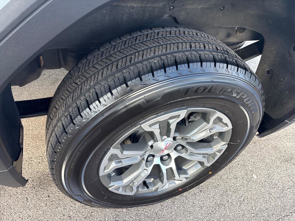 Used 2025 GMC Sierra 1500 SLT image 9