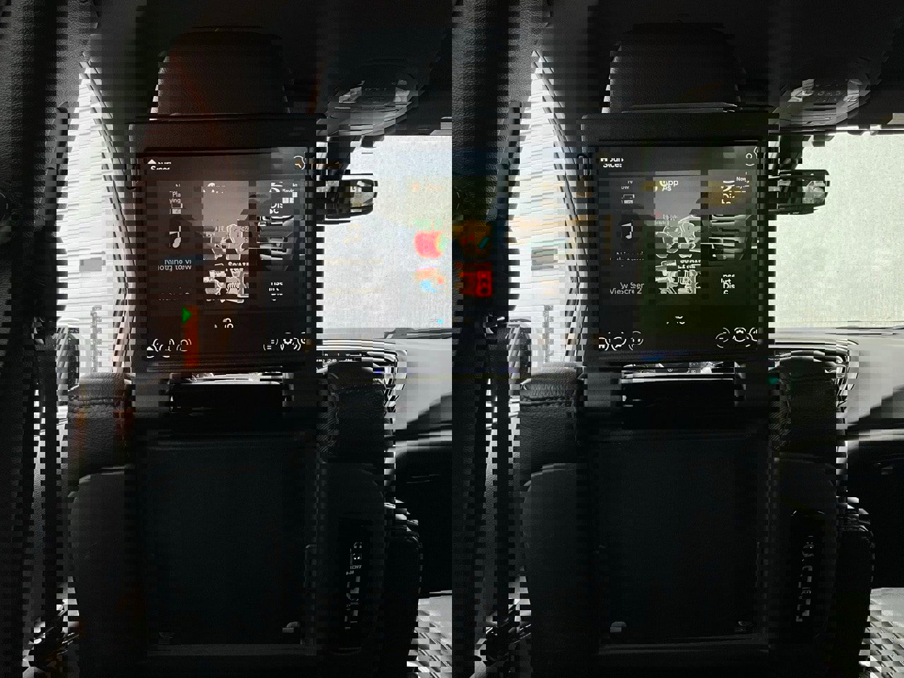 Used 2020 Chrysler Pacifica Touring-L Plus w/ S Appearance Package image 15