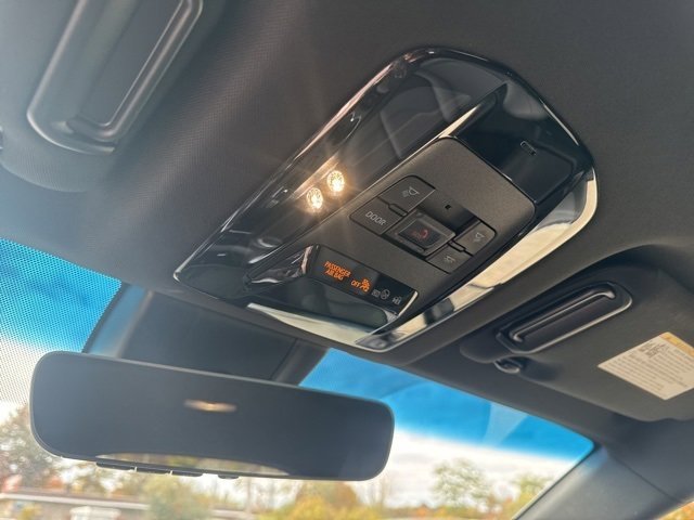 Used 2022 Toyota Venza image 14