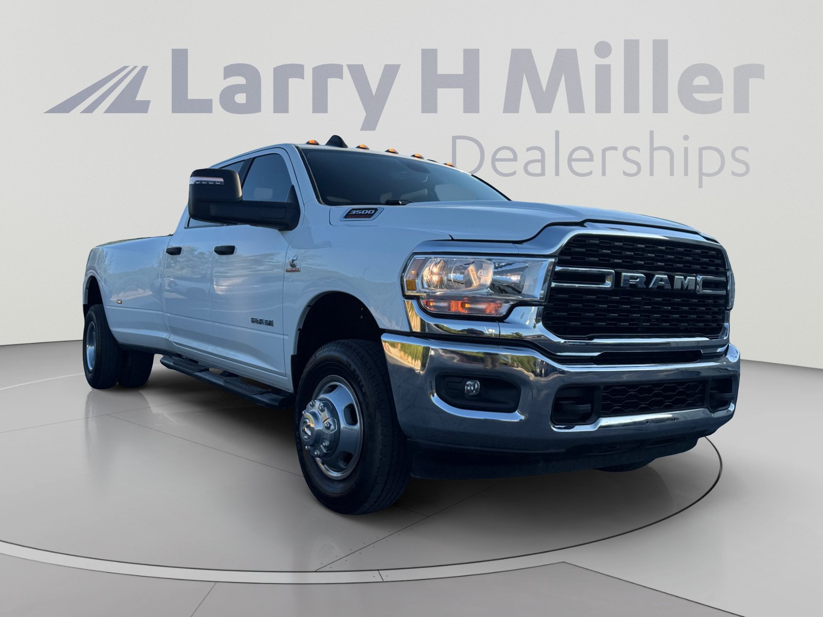 Used 2023 RAM 3500 Big Horn w/ Level 1 Equipment Group AWD/4WD image 7