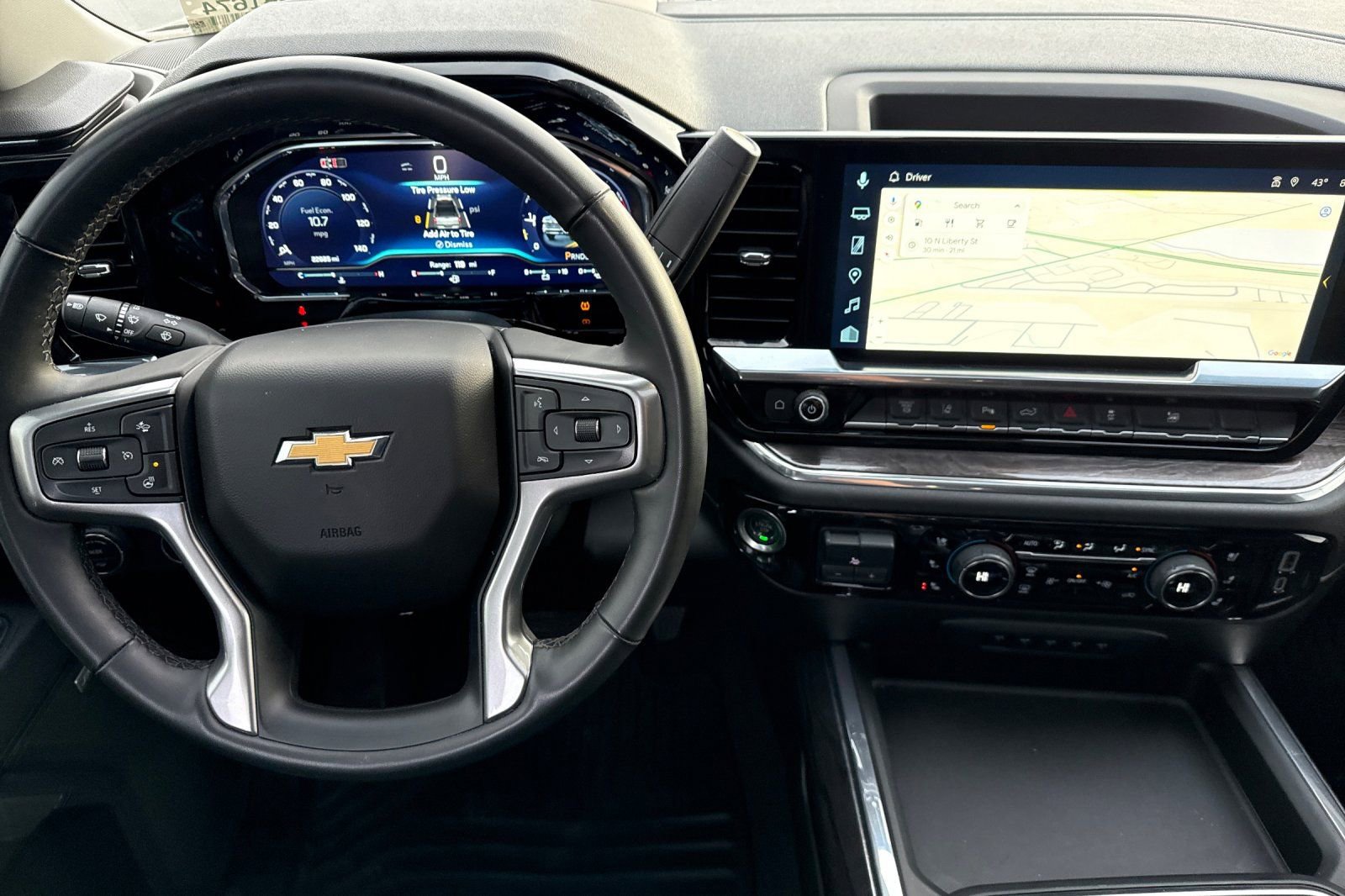 Used 2025 Chevrolet Silverado 3500 LTZ w/ LTZ Plus Package image 14