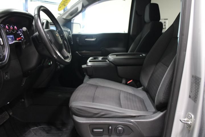 Used 2019 Chevrolet Silverado 1500 LT w/ All-Star Edition AWD/4WD image 17