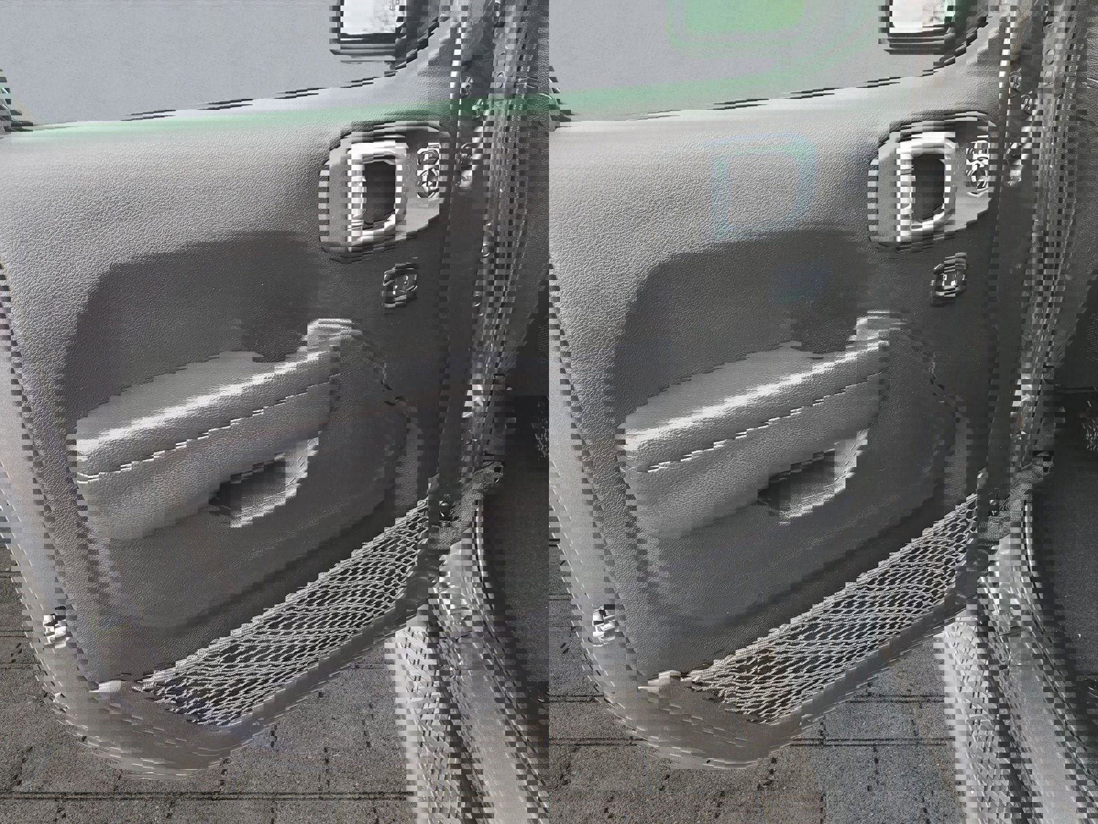 Used 2022 Jeep Gladiator Sport AWD/4WD image 10