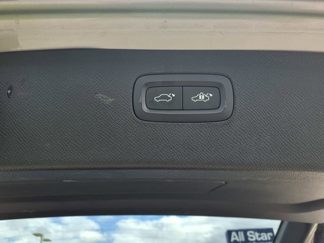 Used 2023 Volvo XC90 B6 Plus w/ Protection Package Premier image 13
