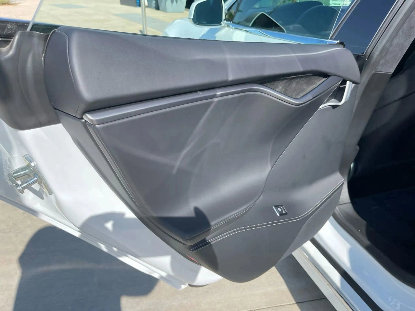 Used 2020 Tesla Model S Long Range Plus AWD/4WD image 16