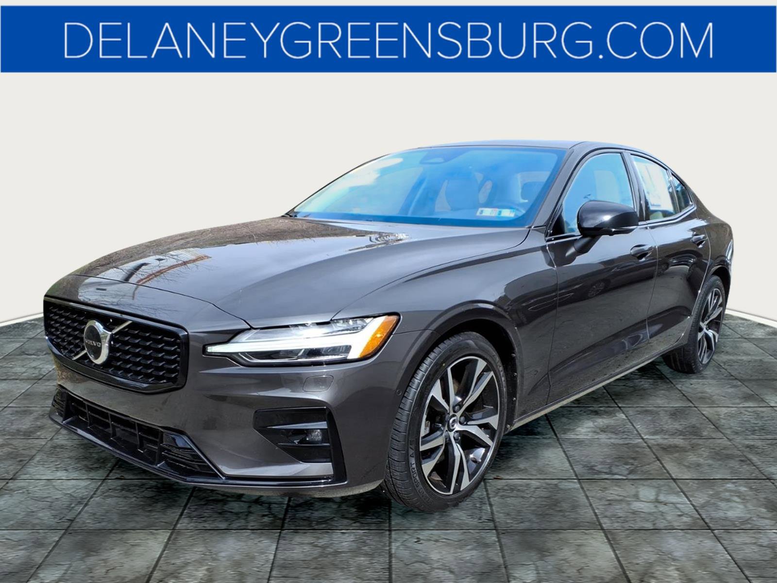 Used 2024 Volvo S60 B5 Plus image 7