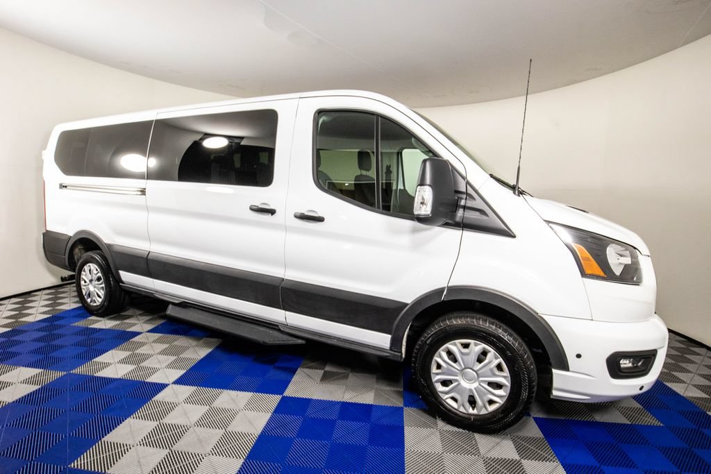 Used 2025 Ford Transit 350 XLT RWD image 3
